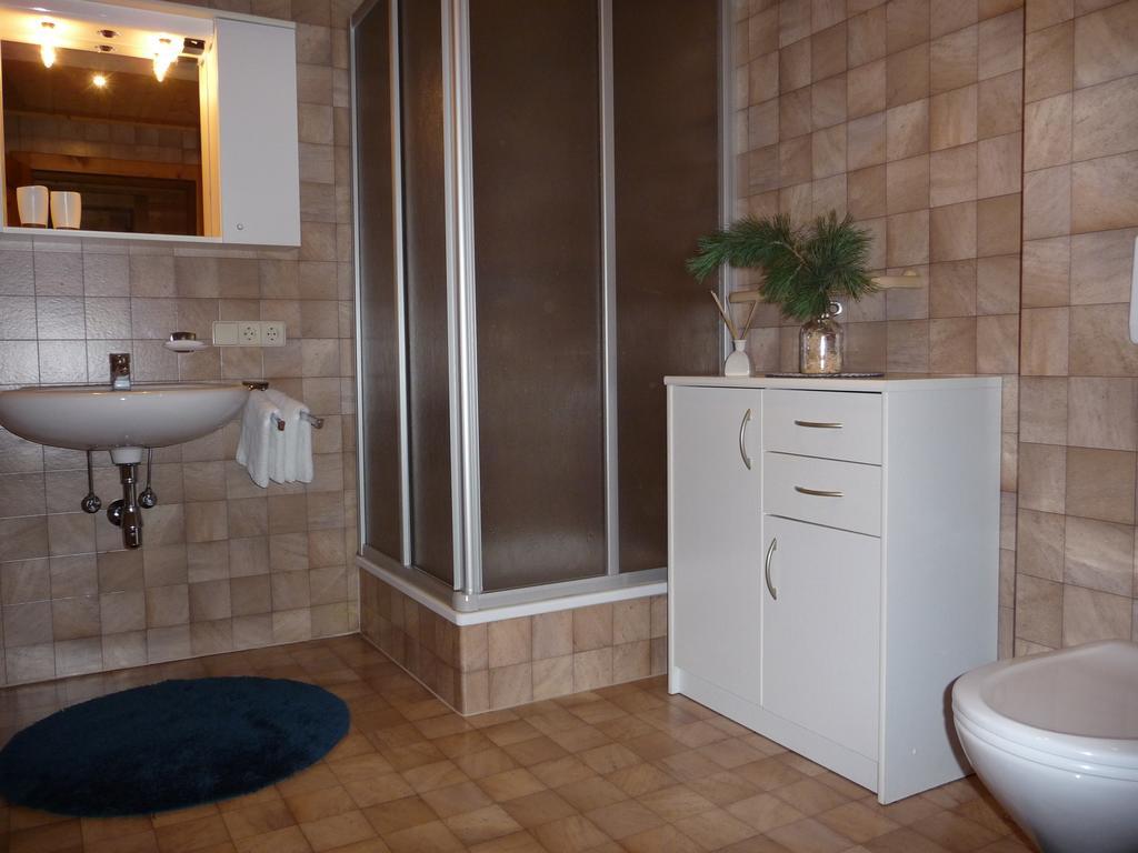 Biohof Jenewein Apartment อินเนอร์ฟิลล์กราเท็น ภายนอก รูปภาพ